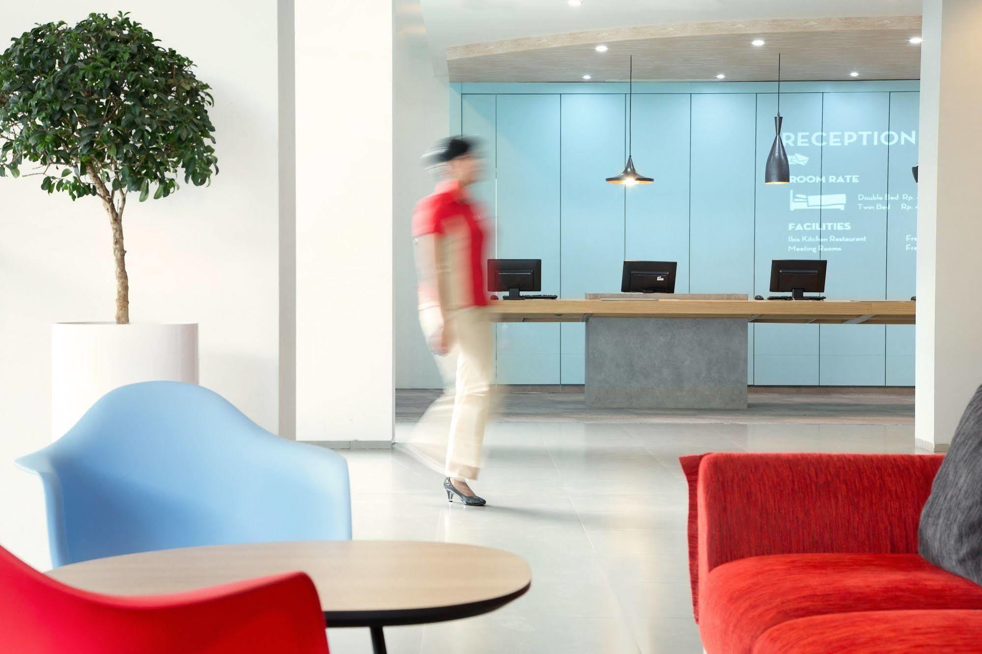 Ibis Pasteur Hotel 3*