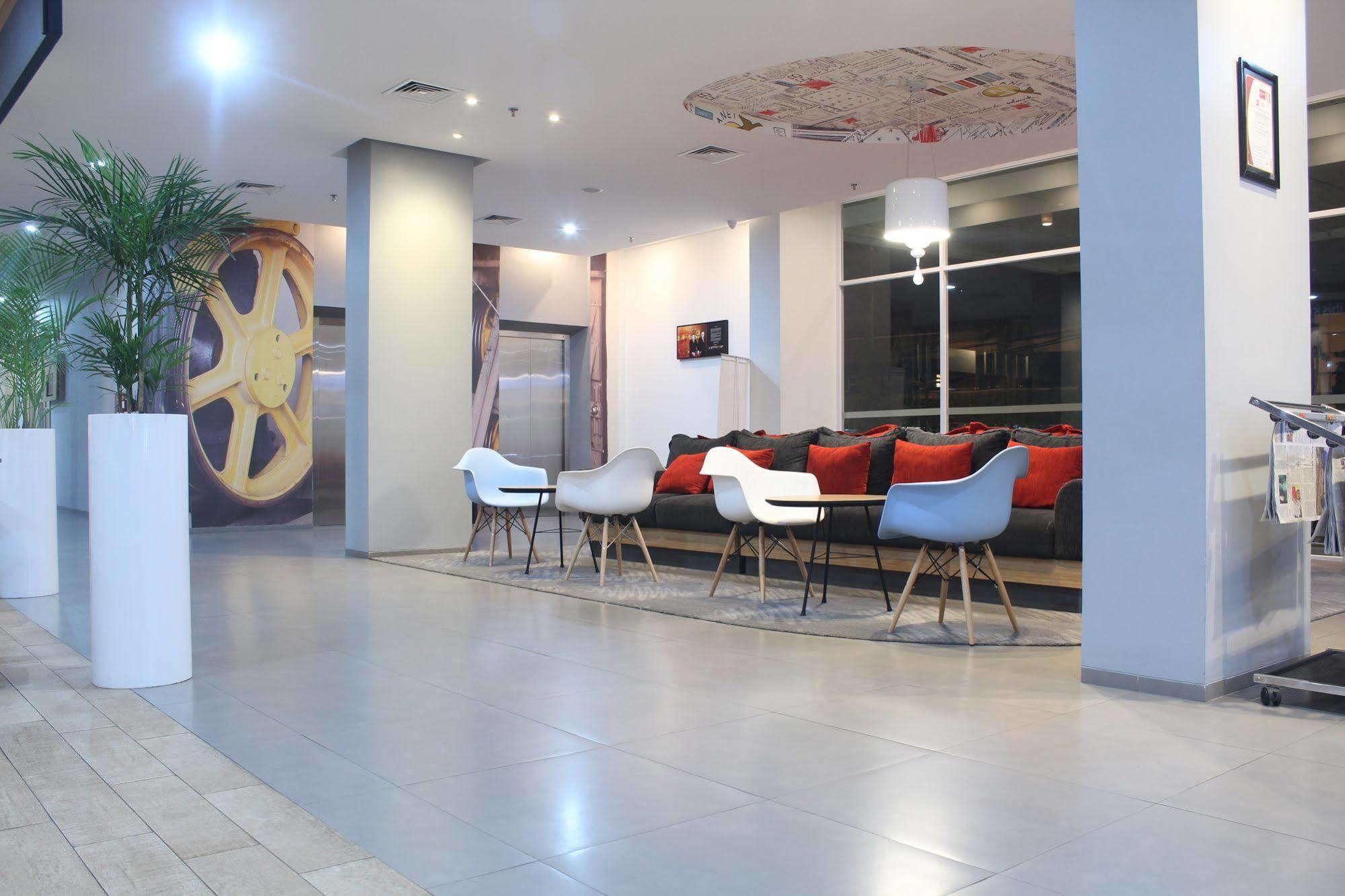 Ibis Pasteur Hotel